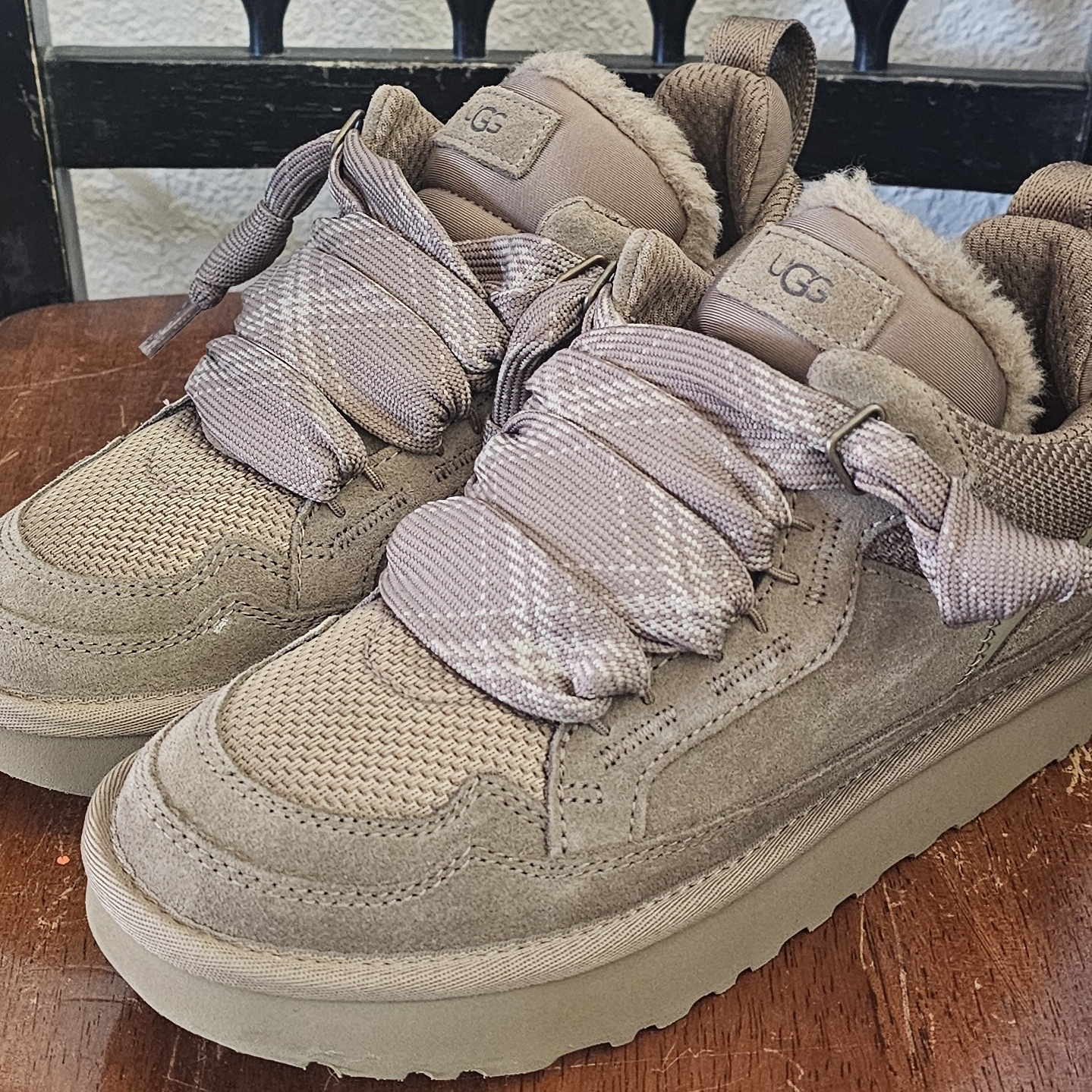 Ugg Womens Lowmel Sneakers